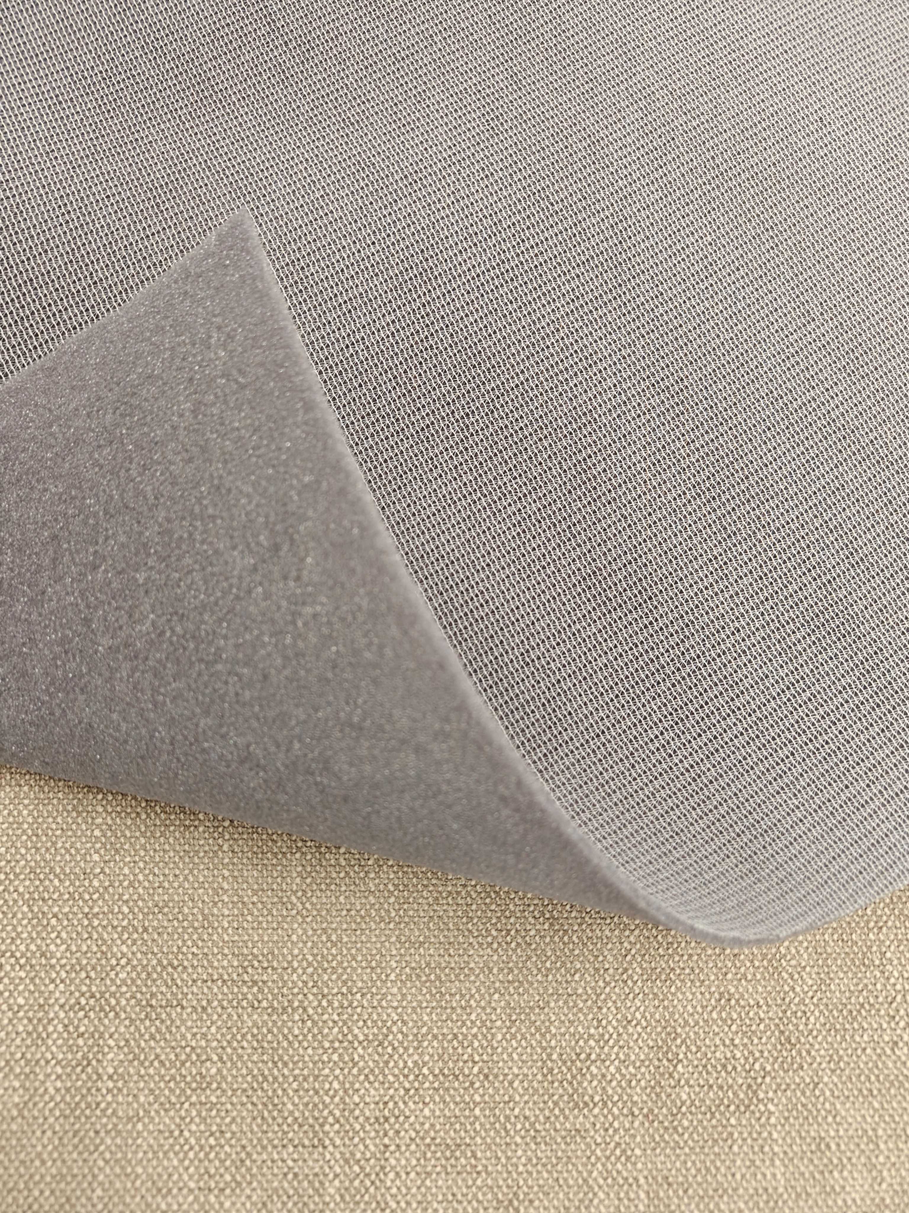 Laminaatti 2,5-3mm ykspuoleinen vaalea neulos