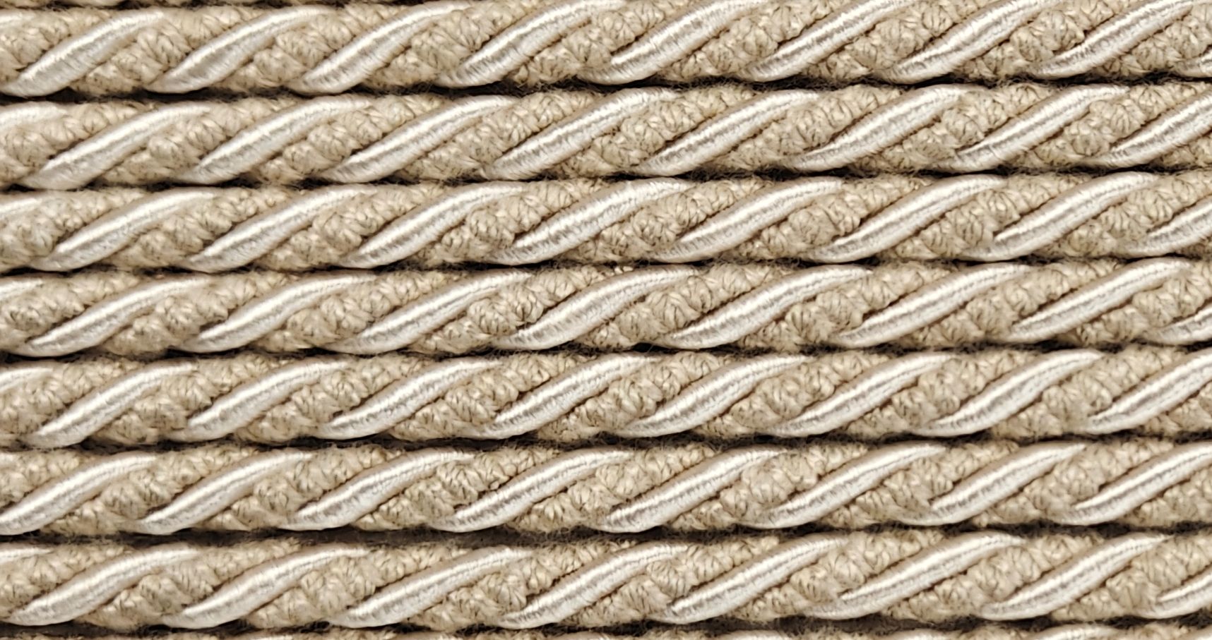 Huonekalunyöri perinteinen 5001 l.valkoinen/beige