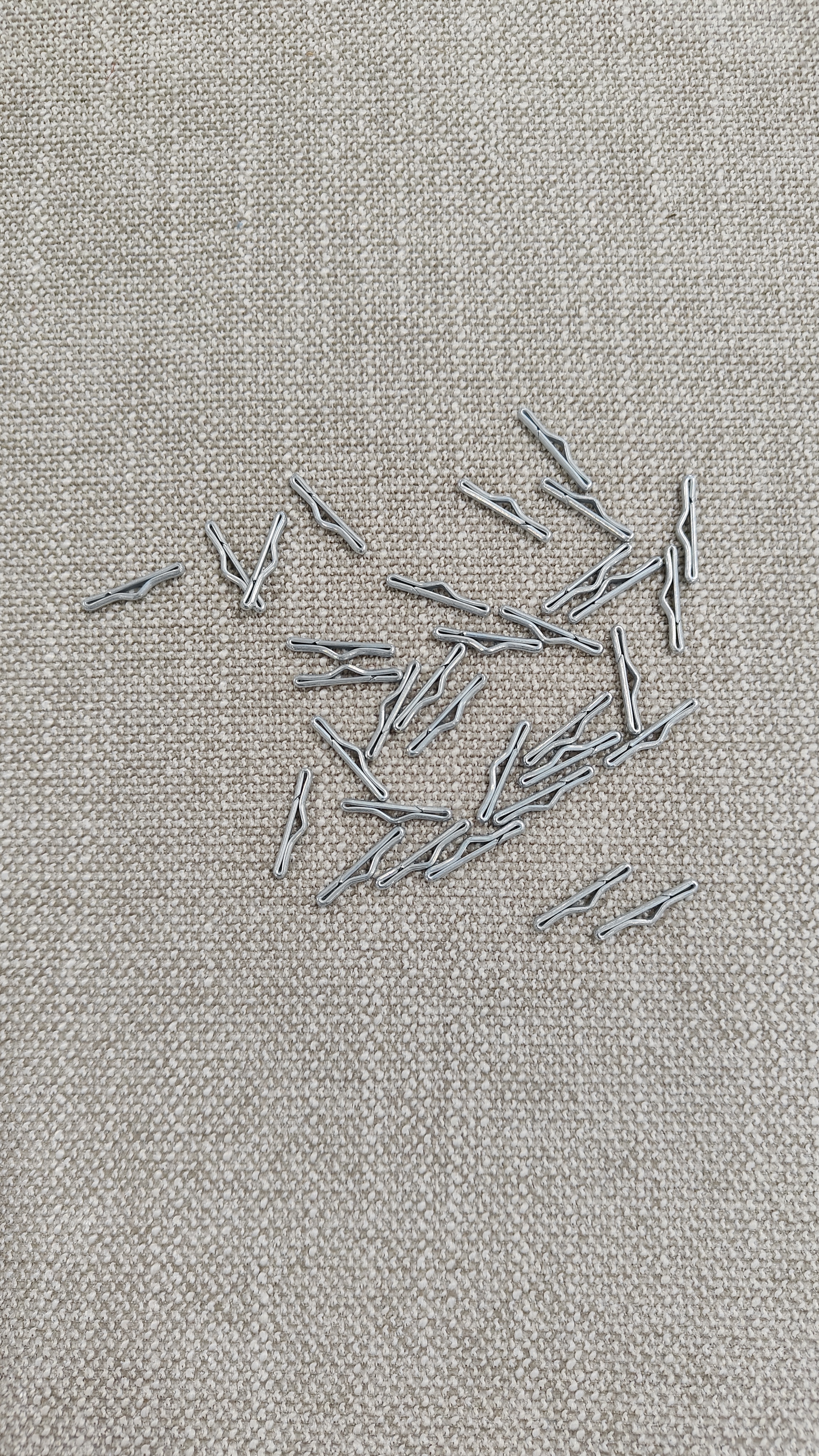 Henkarinappi metalli